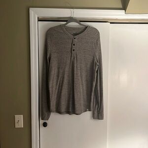 American Eagle, Men’s long sleeve 3 button shirt, size Large